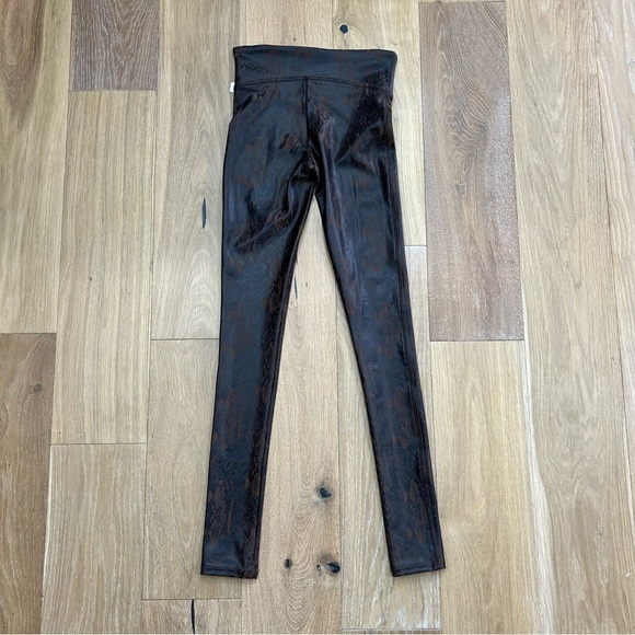 Spanx Faux Leather Brown Snakeskin Leggings Animal Print Pants XS - Picture 10 of 11